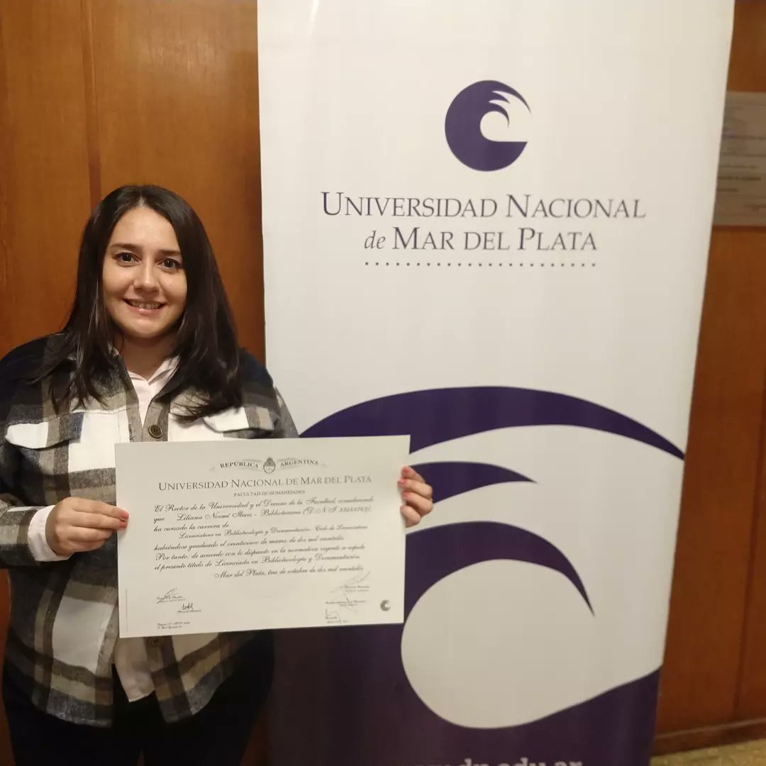 ¡Ahora sí, todo legal!.Me entregaron el Título de Licenciada en Bibliotecología y Documentación. Con alegría y emoción se culmina una etapa de mí vida académica,que me nutrió de hermosas experiencias. Gracias a la  Universidad Nacional de Mar del Plata.🎓📚 #FacultadHumanidades