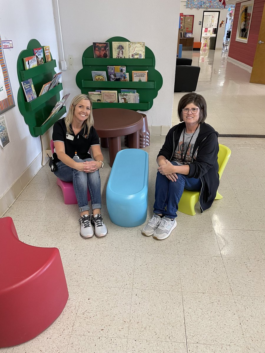 MandyAl29674311's tweet photo. Can’t wait to give our outdoor learning area a facelift with some cool new furniture!! 
#ingramingenuity https://t.co/IKP5euIwod