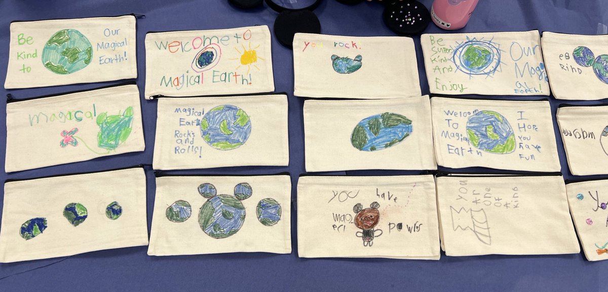 MissGoinsGPE's tweet photo. What happens when you merge 2 PBLS(force&amp;motion🎢&amp; economics💰)?
🤩a new theme park design
🤖16 rides coded &amp; operated by tiny imagineers
🛍️200+ pieces of handmade merchandise 
💵 $200 to use for a big class reward
🤩proud 👩🏽‍🏫s &amp; students @GoshenPostES #GoGPGators #MagicalEarth https://t.co/YFYLlObyP3