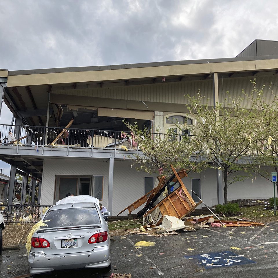JesusAmirAmsal1's tweet photo. #impactante : Tornado 🌪️ deja varios daños en Litle Rock #Arkansas 🇺🇲 varias personas 👥 atrapadas entre los escombros

👉 Telegram: https://t.co/IPLvOW6YFw https://t.co/SNJFj1F6SW