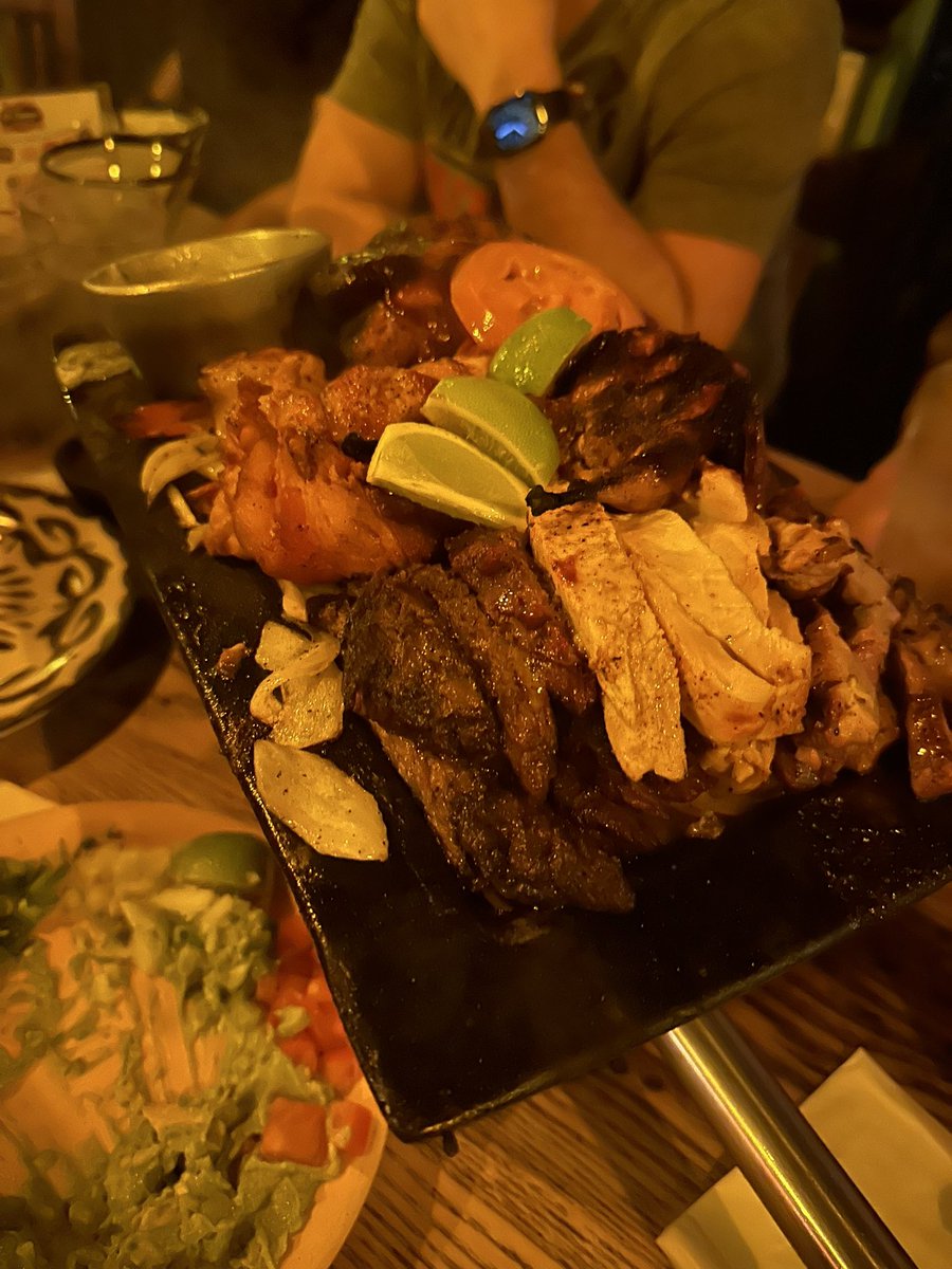 stoolpresidente's tweet image. El Tiempo was the right answer.   Awesome.