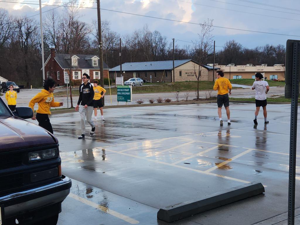 Golden Eagles Tennis tweet media