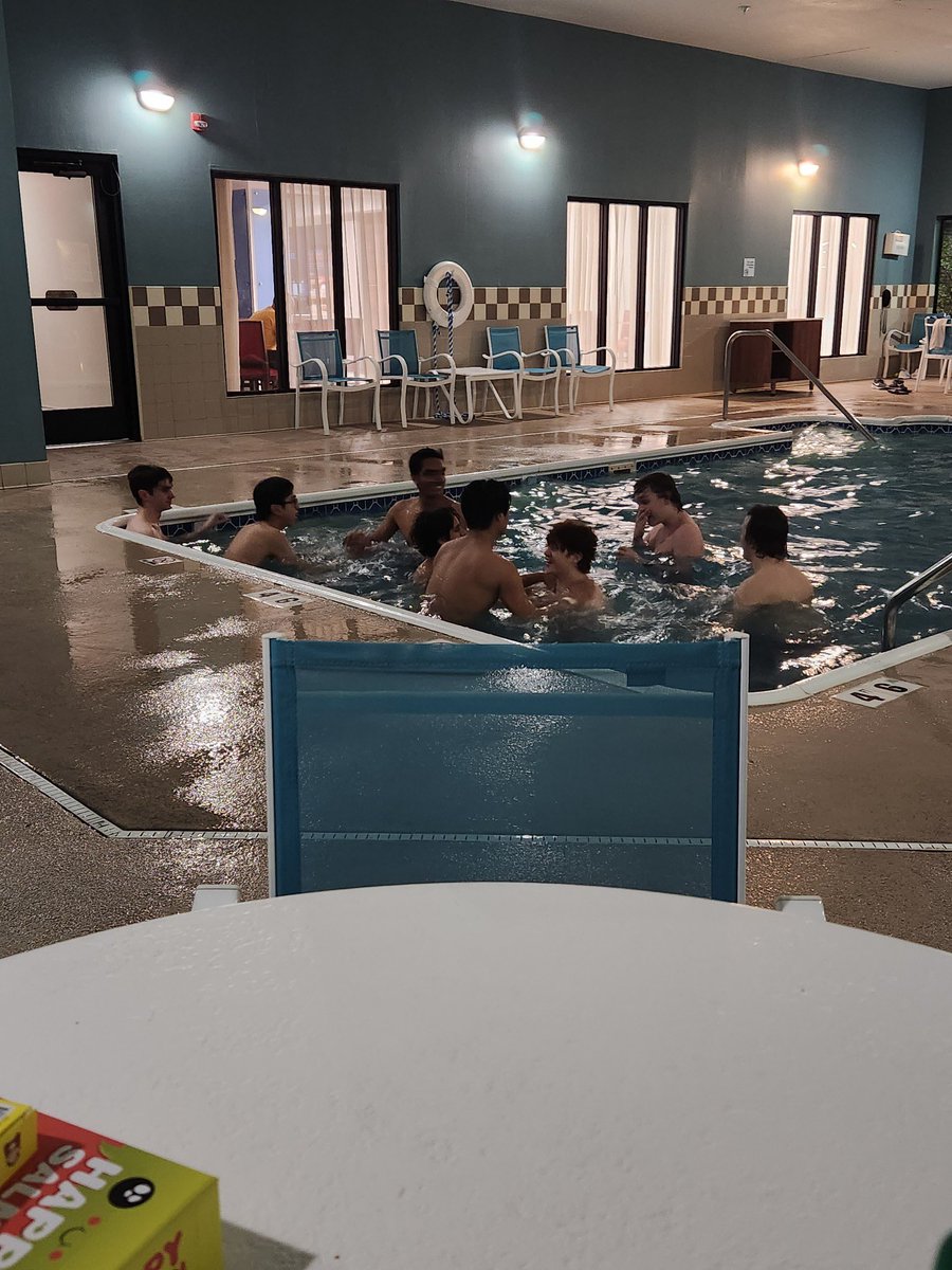 Golden Eagles Tennis tweet media