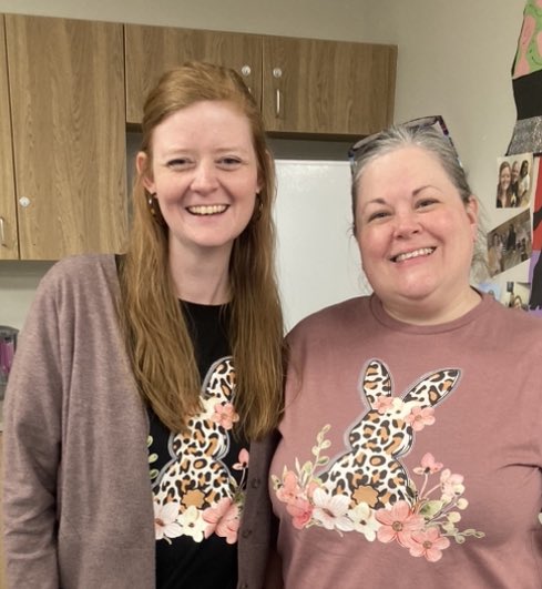 _mscapps's tweet image. When you intentionally match for EOY morale ☺️ #mhs #teacheroftheyear #Easter #teamworkmakesthedreamwork #Q4 #homestretch #Englishdept