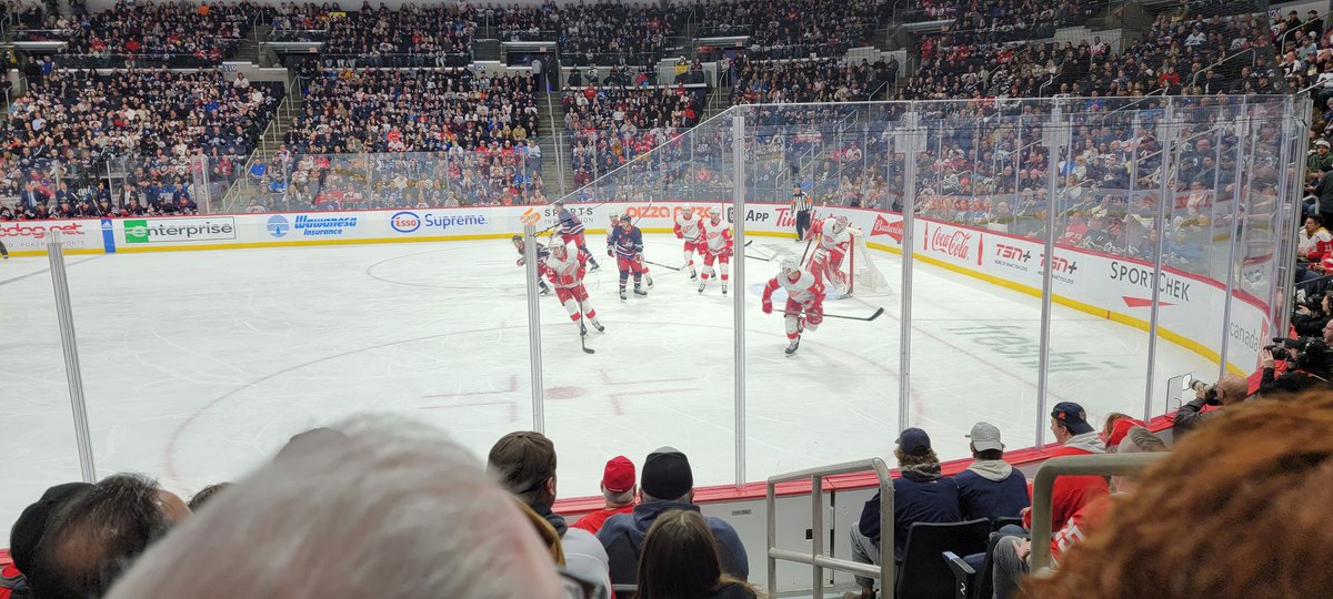 kanj_82's tweet photo. #GoJetsGo @NHLJets amazing game so far!!! 👌 https://t.co/9wPtJIoxQW