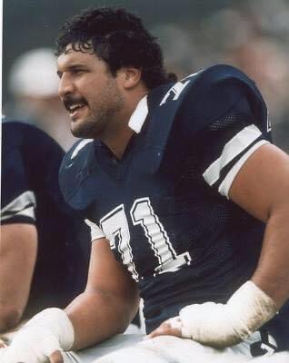 March 31st: Former Cowboys offensive lineman the late #71 Mark Tuinei (1983-97) was born on this day in 1960. He died at the age of 39 in May of ‘99 from an accidental drug overdose. #80sCowboys #90sCowboys