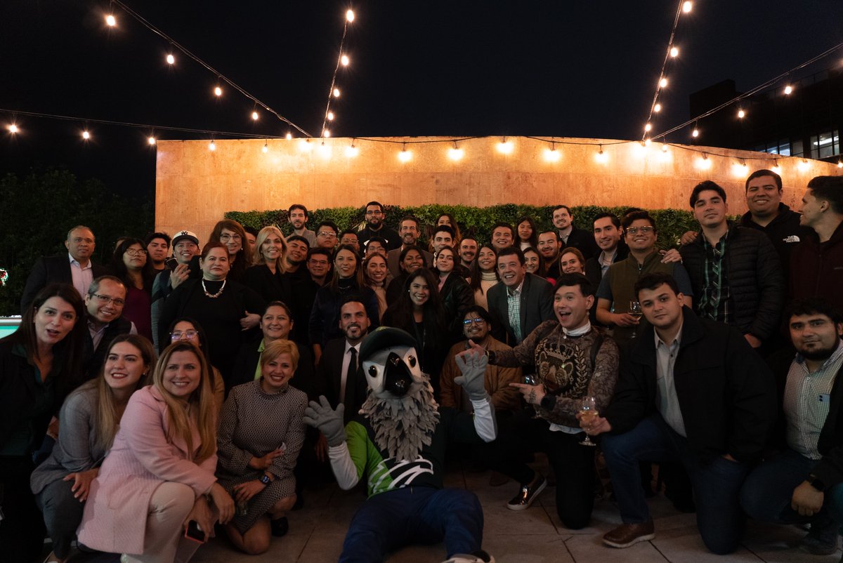 BrunoZepedaB's tweet photo. Esta semana inauguramos un nuevo #EspacioConnect en @Tecmilenio las Torres, un lugar donde estudiantes de ejecutivo y posgrado pueden colaborar, aprender y hacer networking. + https://t.co/RMpLsUkP4f