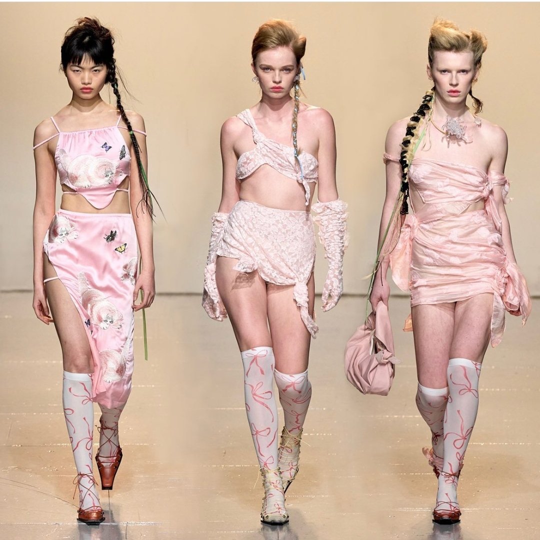 pinks of 'yuhan wang' ss23