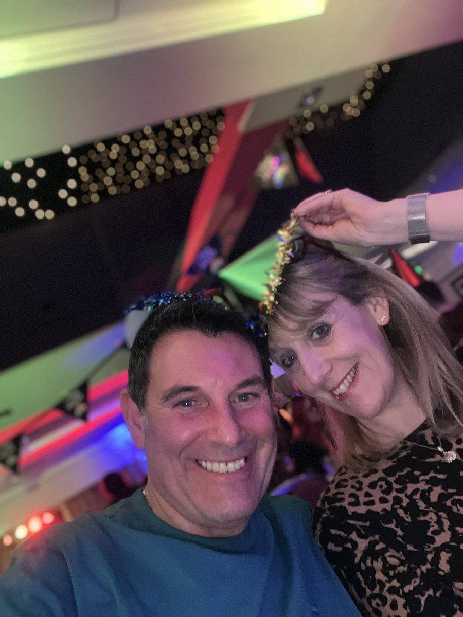 craig_toy's tweet photo. The passion for this park is unreal! I personally would like to thank @DraytonManor @dnicholls_ @AttractionSc Victoria Lynn &amp; #mrstoy ♥️ what a fab night! So much fun #PartyBingo Fab seeing loads of lovely people..Until next time I’m always grateful for the opportunity #mrtoy🫶 https://t.co/4uIALimuJ5