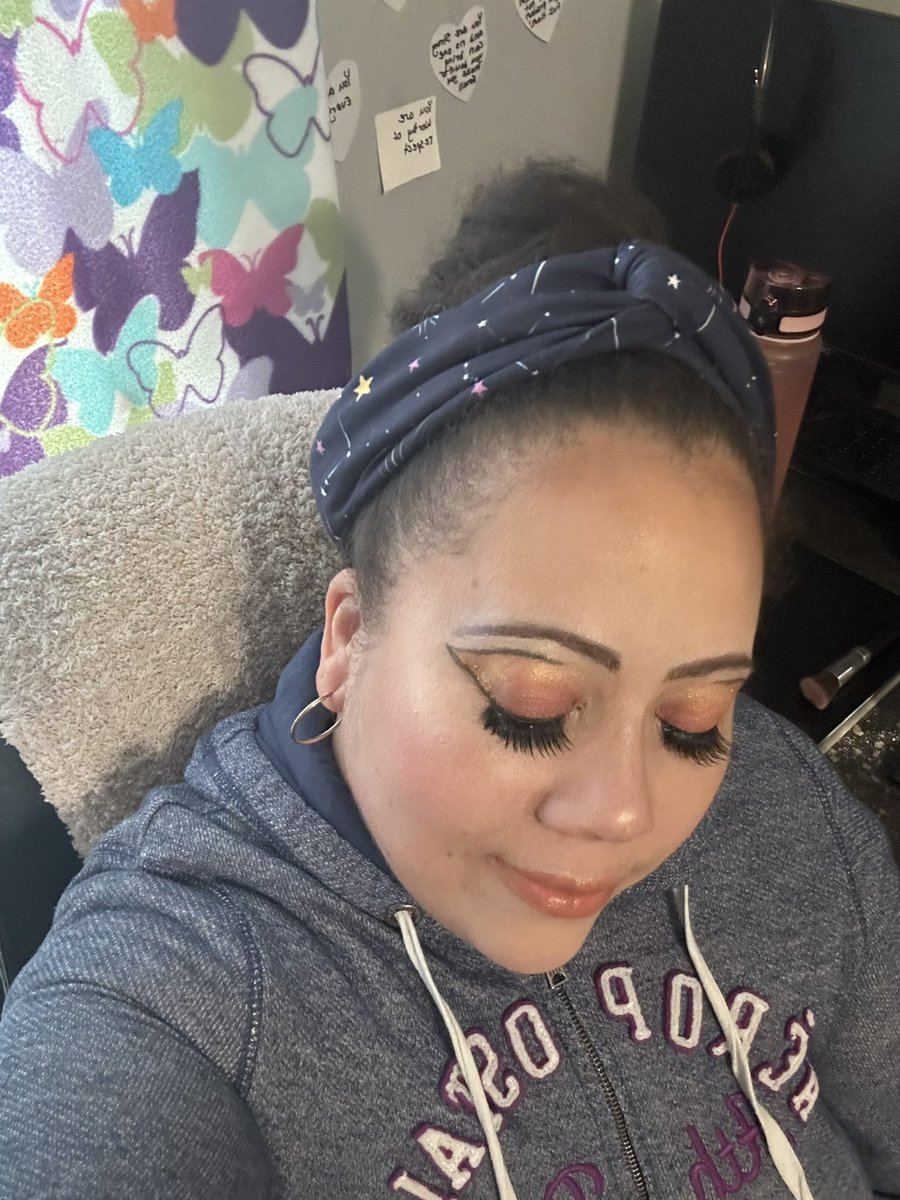 sopita25's tweet photo. My #pink and #gold #makeup look #makeuplooks #makeupbyme #makeupartist #makeupisfun https://t.co/PHFUZmQLpw