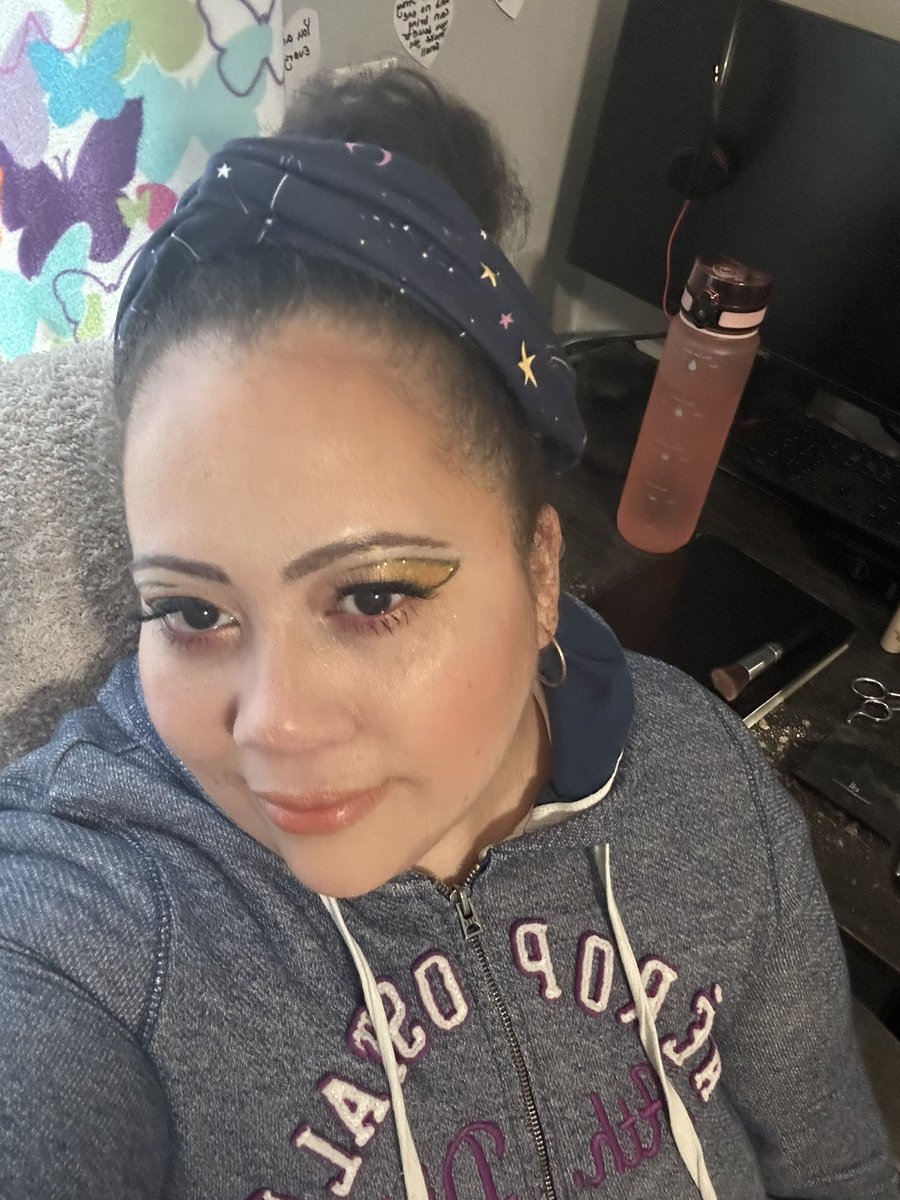 sopita25's tweet photo. My #pink and #gold #makeup look #makeuplooks #makeupbyme #makeupartist #makeupisfun https://t.co/PHFUZmQLpw