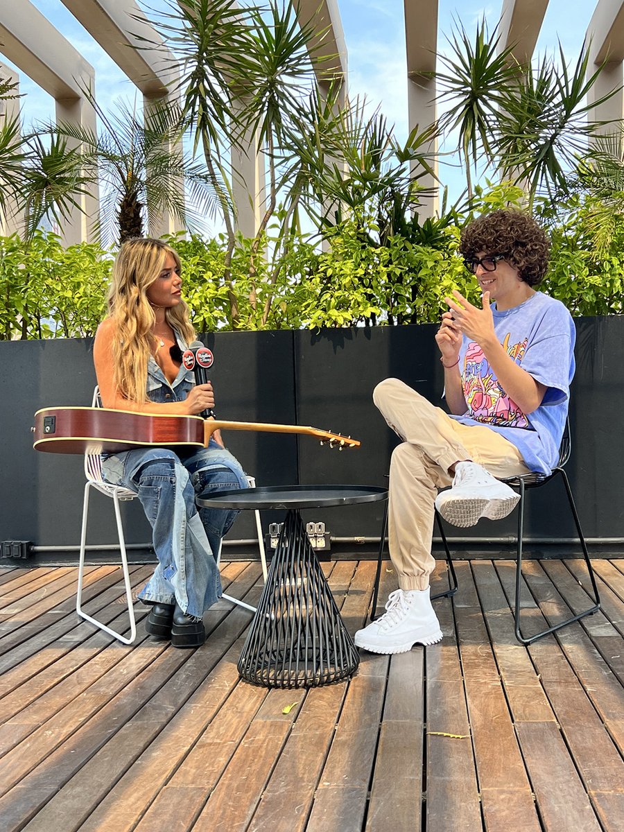 RadioDisneyMX's tweet photo. ¡Platicamos con @_merideal! ❤️🎶
Nos contó sobre su próximo concierto en el festival #Emblema, además cantó en acústico su último sencillo #TrapoDePiso, puedes ver el video en nuestro Instagram 🤩
#EntrevistaRD #RadioDisney #FestivalEmblema https://t.co/NyuHVbyLoj