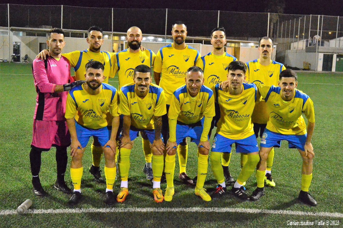 Antonioleonrgue's tweet photo. PRIMERA REGIONAL. G.1.

@losnidilloscd se impuso 1-0 al CD Tejeda para seguir 2º con 68 puntos seguido del @CostaUj Ayala con 67 tras ganar 3-0 al @galdarcf, mientras que la @UD_San_Nicolas gana de momento 1-2 a la @udartenara con lo que los del oeste serían líderes con  75 ptos https://t.co/zRBpeuHNEA