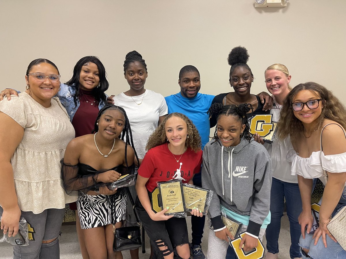 LadyJackets_GBB's tweet photo. We had a great basketball banquet last night celebrating our Greer High basketball teams! We are proud of our student-athletes &amp; all of their accomplishments this season. Thanks to everyone who supported us this season! Special thanks to @ProSouthSports capturing the night! 🏀🐝 https://t.co/DN8NQ91XBV