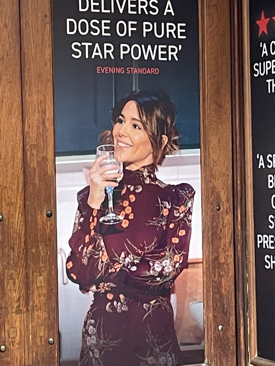 jdmorrison00's tweet photo. @222aghoststory loved the show and @CherylOfficial  was amazing https://t.co/o26ZNDFhqu