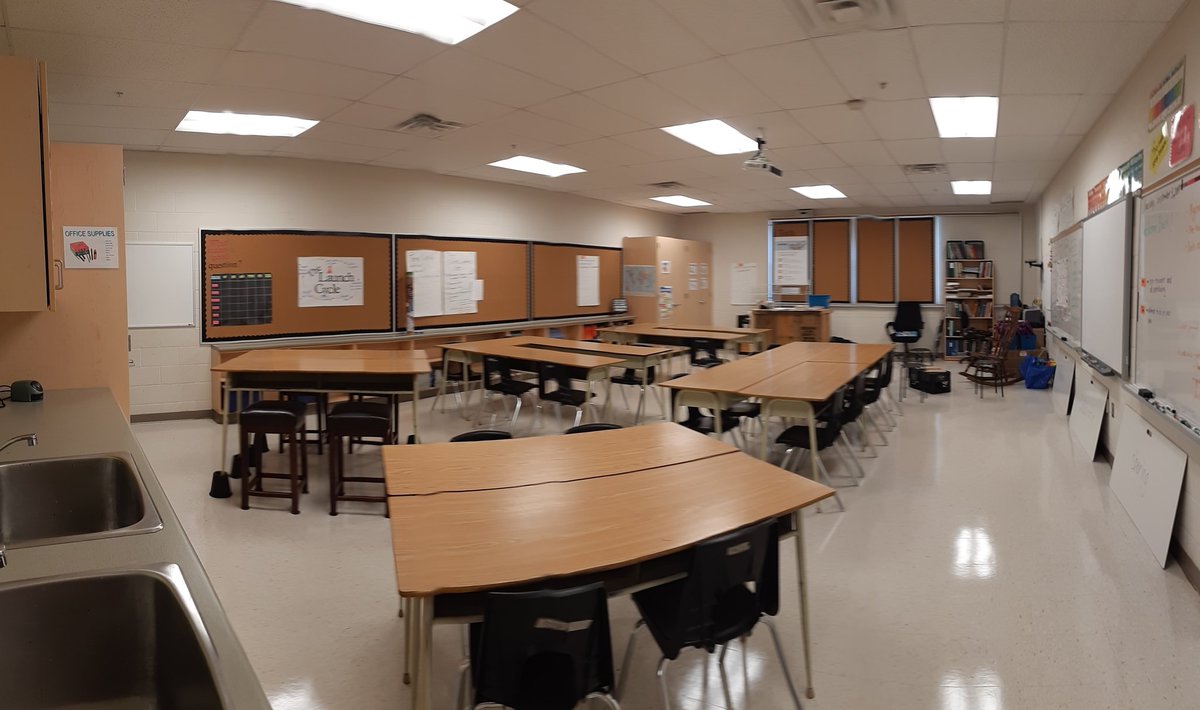 Laura Murray tweet media