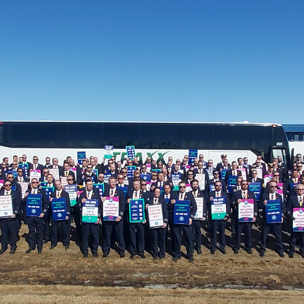 WestJetALPA's tweet photo. Without an industry-standard contract, many @WestJetALPA pilots are choosing to work elsewhere. Those who stay are fighting to make their airline a career destination once again!

#WeAreReady #contract2023 #WestJetPilots #showUsAfuture

Learn More: https://t.co/eqxBCQMCxw https://t.co/z4TfJWzMjU