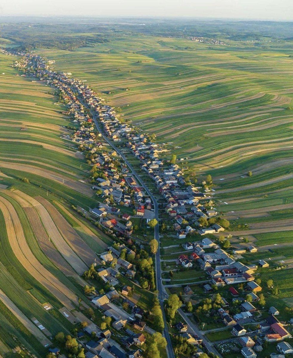 6000 people live in soluszowa, poland
on one single street