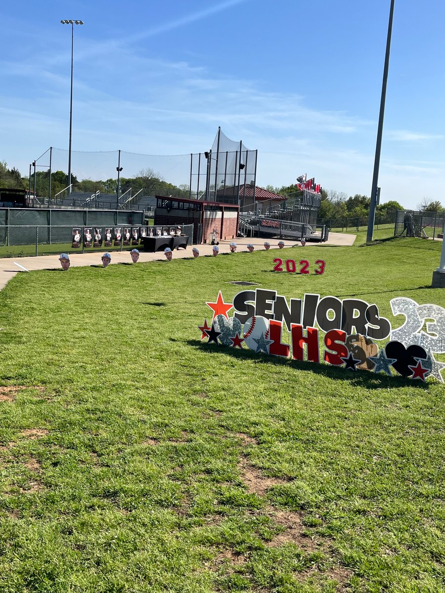 legacybaseball9's tweet photo. More decorations for senior night tonight! Huge shoutout to our parents for everything they have done to make this a great week! https://t.co/Kk94DEpCNP