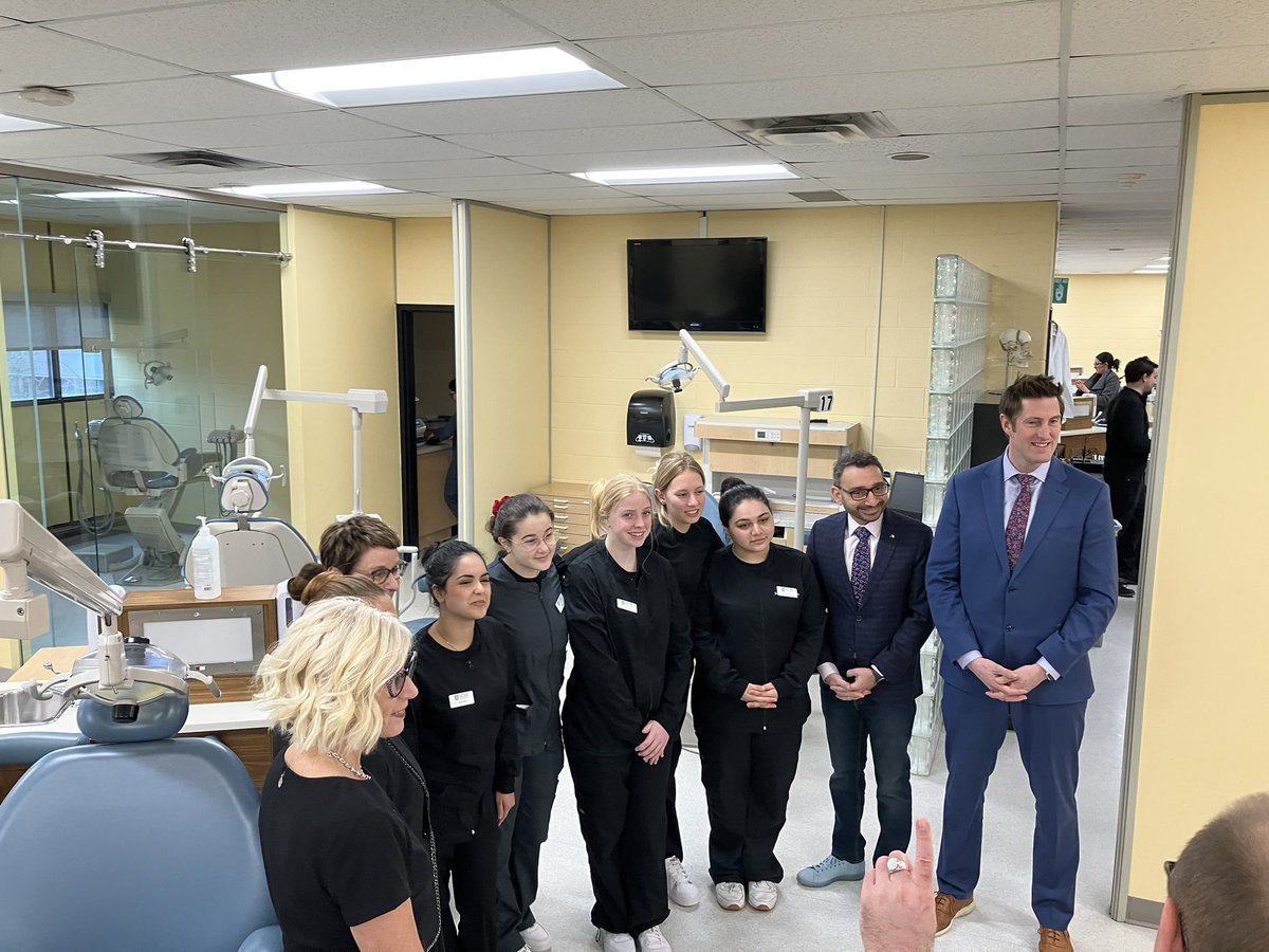 PeterGarrett91's tweet photo. Thank you @TurnbullWhitby and @OmarAlghabra for visiting the @durhamcollege Dental Clinic today to talk dental care in #Budget2023 - and stopping by the greenhouses! @ElainePopp @DC_Pres https://t.co/6nKV3XqVUE