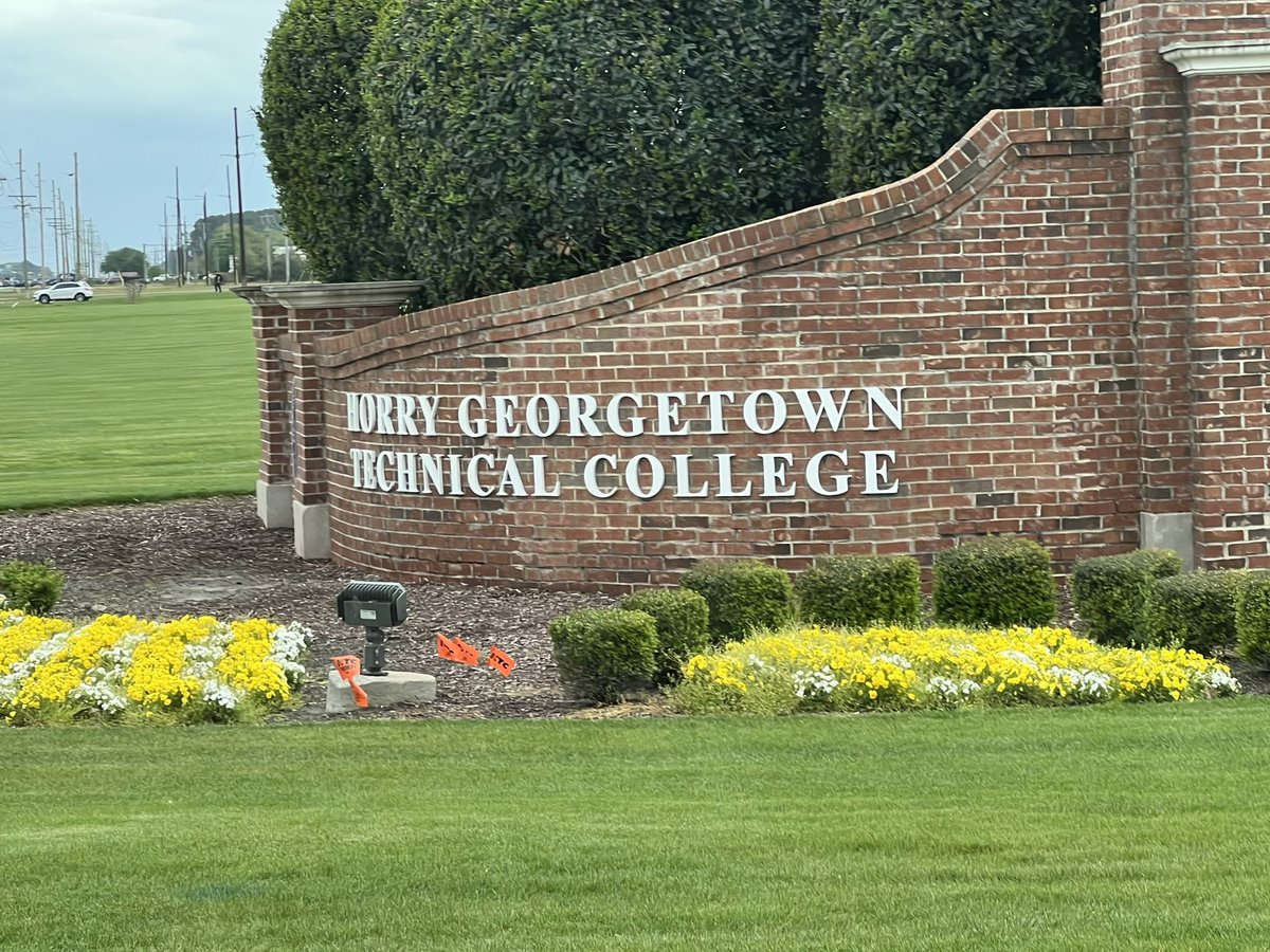 Today was a great day of PD at Horry Georgetown Tech with lots Career Specialist from all across SC. The Meeting of the Masters conference was very informative and the networking was great! Thanks to the Waccamaw Region for hosting. #workbasedkearning #careerspecialist