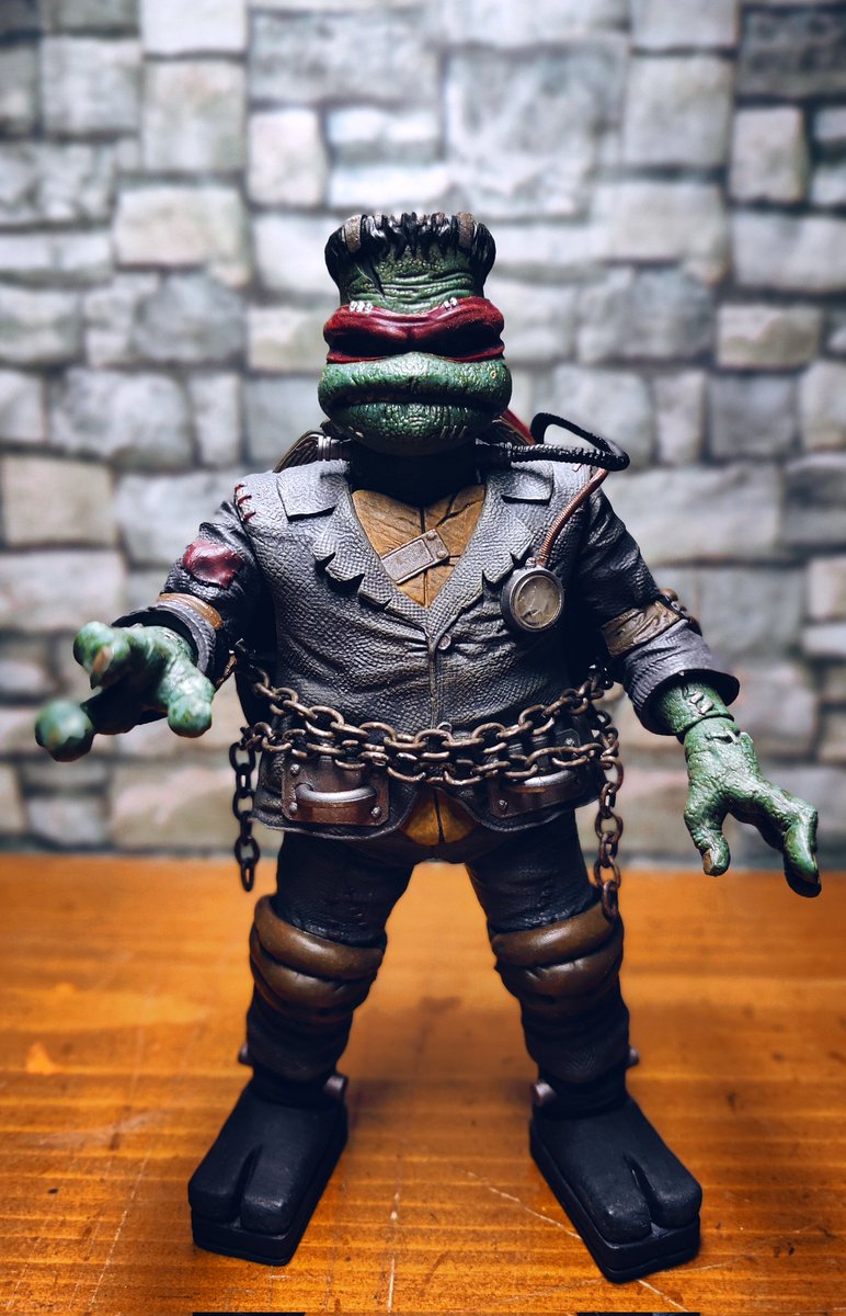 spacebear84's tweet photo. IT'S ALIVE!!!...Raphael as "Frankenstein's Monster"
#TeenageMutantNinjaTurtles #universalmonsters #NECA #TMNT #raph #raphael #ninjaturle https://t.co/IR98fTkJV1