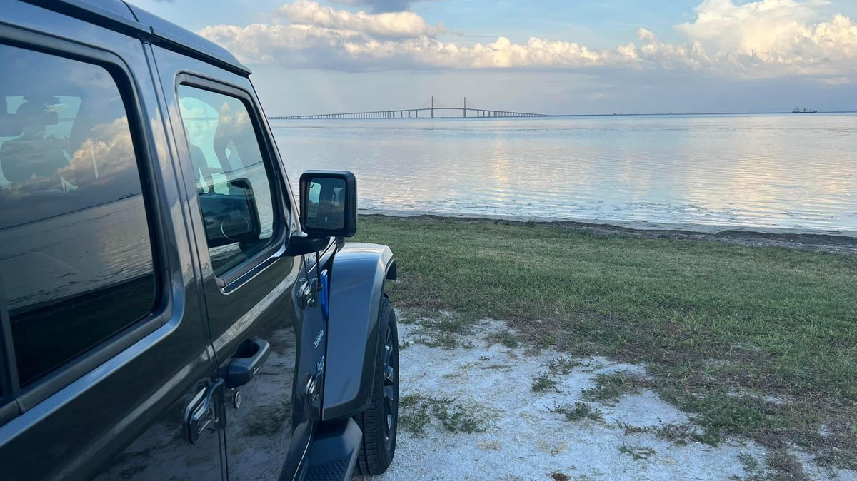 PR_Papi86's tweet photo. Never get sick of this view! #stpetegay #jeepsahara4xe #tampa https://t.co/ISjn9IRWGH