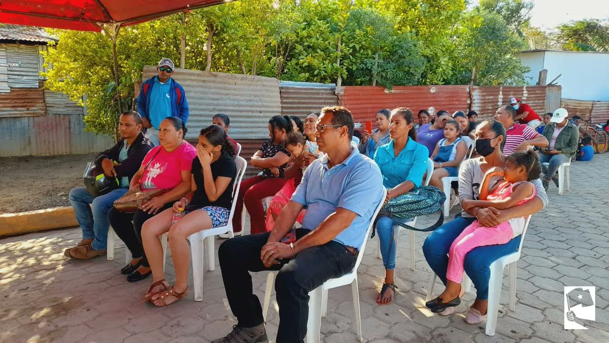 La Lucha Sigue tweet media