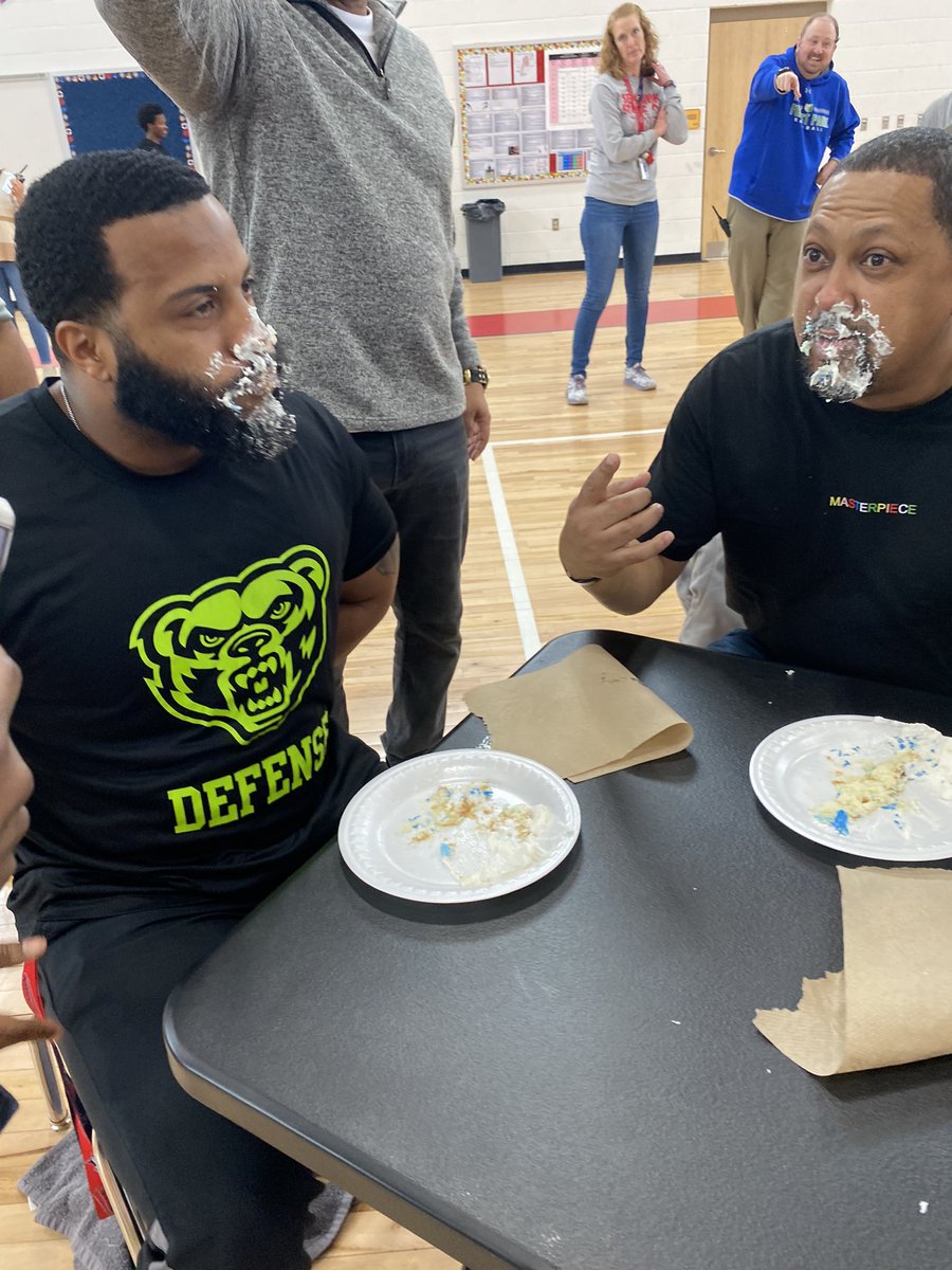 Coach Marshall458 tweet media