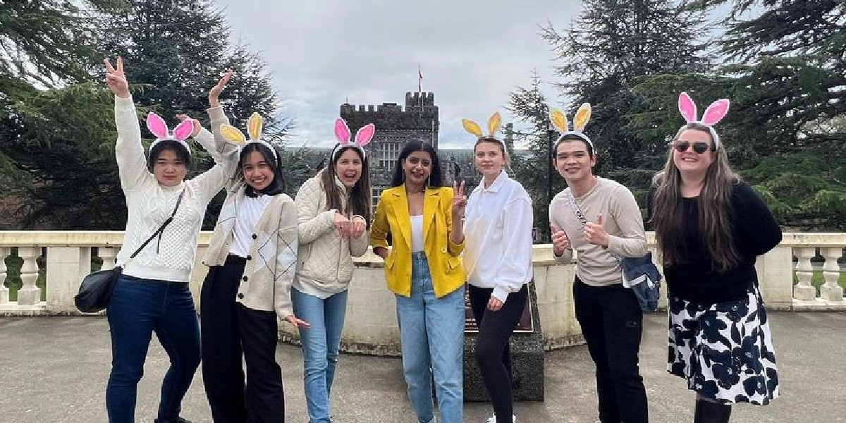 Royal Roads tweet media