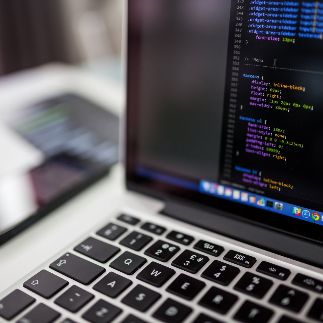 DgtlCrafts's tweet photo. How to Find Great Developers By Having Them Read Code https://t.co/Vb5zefW87T

#codenewbie #100daysofcode #codingpics #diversityintech #codeismylife #javascript #reactnative #codingbootcamp #mothercoder https://t.co/hlMnlBFyJd