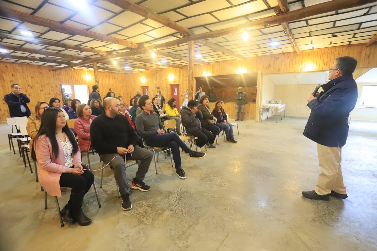 GervoyAlcalde's tweet photo. 🏠Nueva sede social de la Junta de Vecinos de Trapén, que fue reinaugurada en un acto organizado por la su directiva, que albergará sus actividades. Éxito en sus acciones para sus vecinos 🙌🏻
#PuertoMontt #NuevaSede #Trapen https://t.co/vJc8ZlADGA