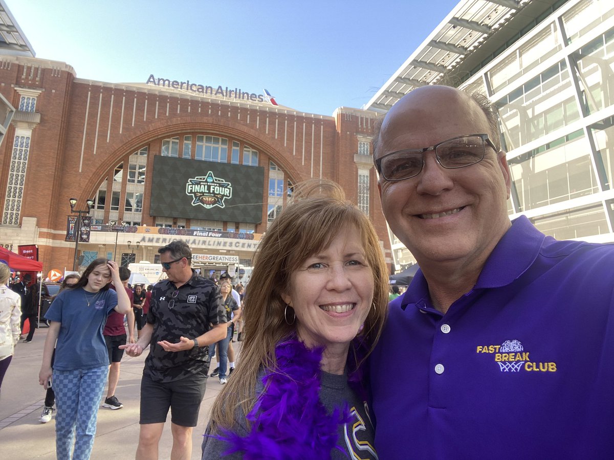brucechaffinlp's tweet photo. #WFFSELFIE  Go Tigers https://t.co/reeuec8lIz