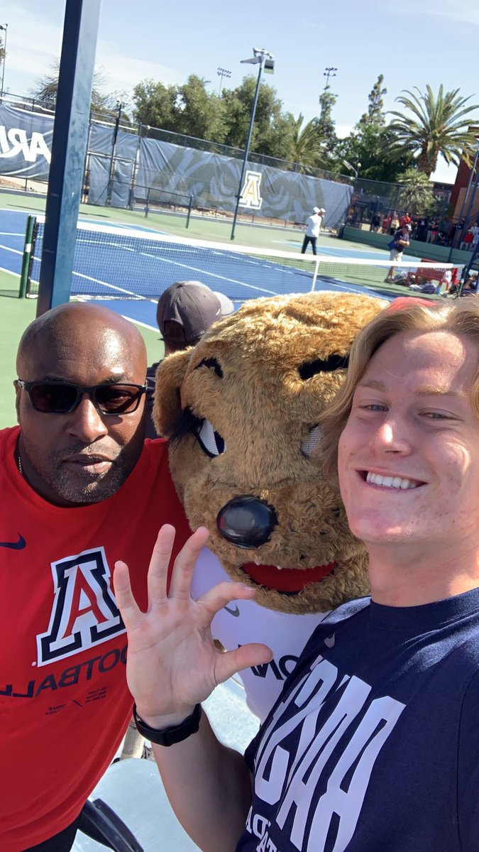 Cats supporting cats <a href="/ArizonaMTennis/">Arizona Men's Tennis</a> 🤝🏼 <a href="/ArizonaFBall/">Arizona Football</a> 
<a href="/ScottieGraham/">Scottie Graham</a> <a href="/AZWilmaWildcat/">Wilma T. Wildcat</a>