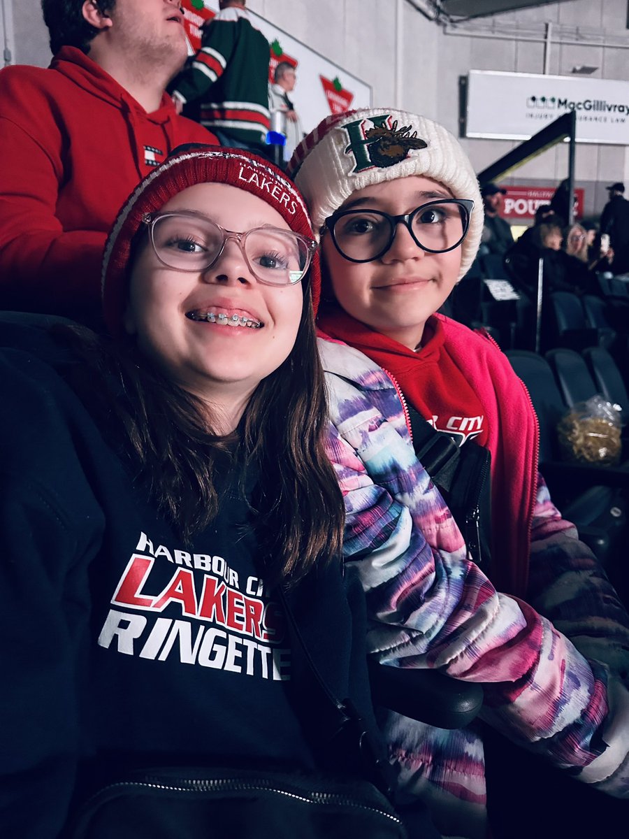 ewalks78's tweet photo. Let’s go Mooseheads!! #GoMooseGo https://t.co/8Mn76Vl4Is