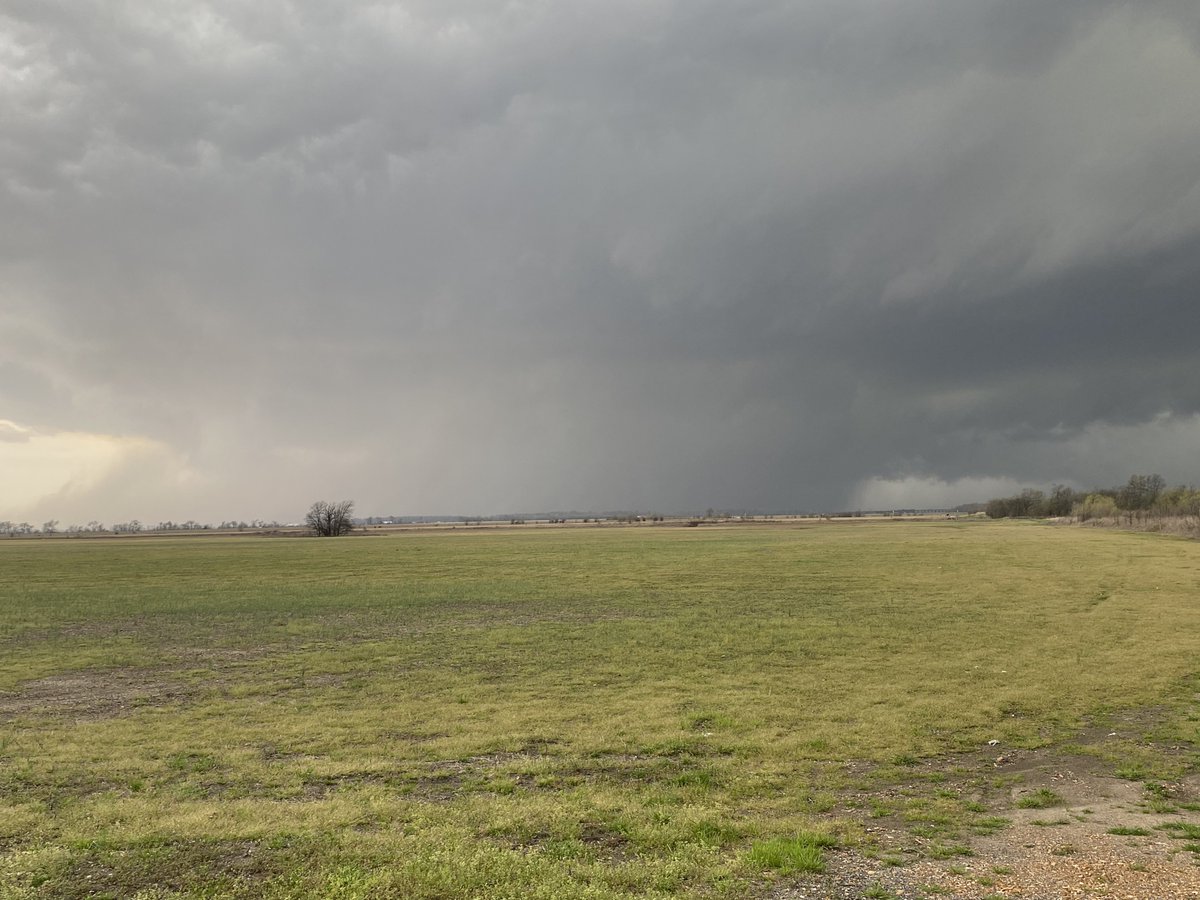 <a href="/NWSMemphis/">NWS Memphis</a> Tornado on the ground 2.3 miles south of Turrell Arkansas