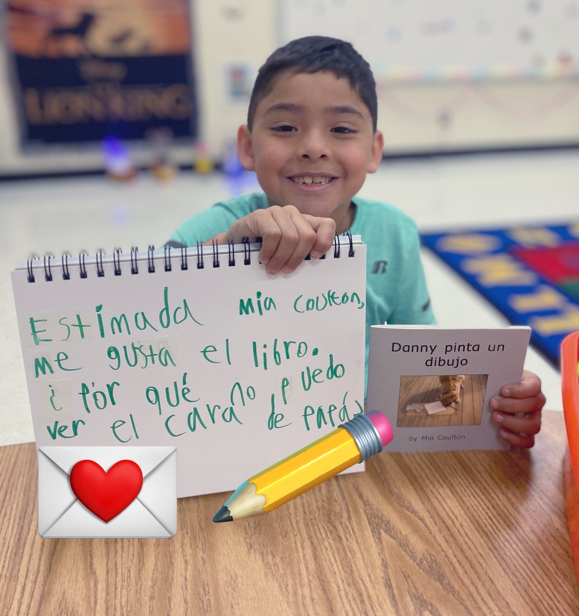 He loves reading Danny books!! He had a question for the author so he wrote a letter. ❤️✍️ (I wish @MaryRuthBooks had more Danny books in Spanish!) @rrcna_org #readingrecoveryworks #descubriendolalectura #maryruthbooks #writing