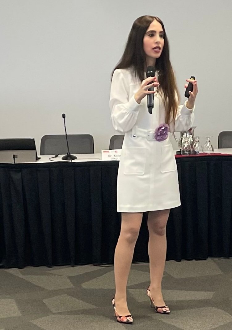 DrKatyKamkar's tweet photo. Osgoode Hall Law School Osgoode Professional Development  @OmbudsForum @OsgoodeNews @OsgoodePD
Osgoode/FCO Certificate Essentials for Ombuds. Honoured to be invited back as Faculty on Workplace Mental Health &amp; Building Resilience @CAMHnews @LoriSpadorcia @McRoberts416 @StrongCmdr https://t.co/LPsyqu0EyZ