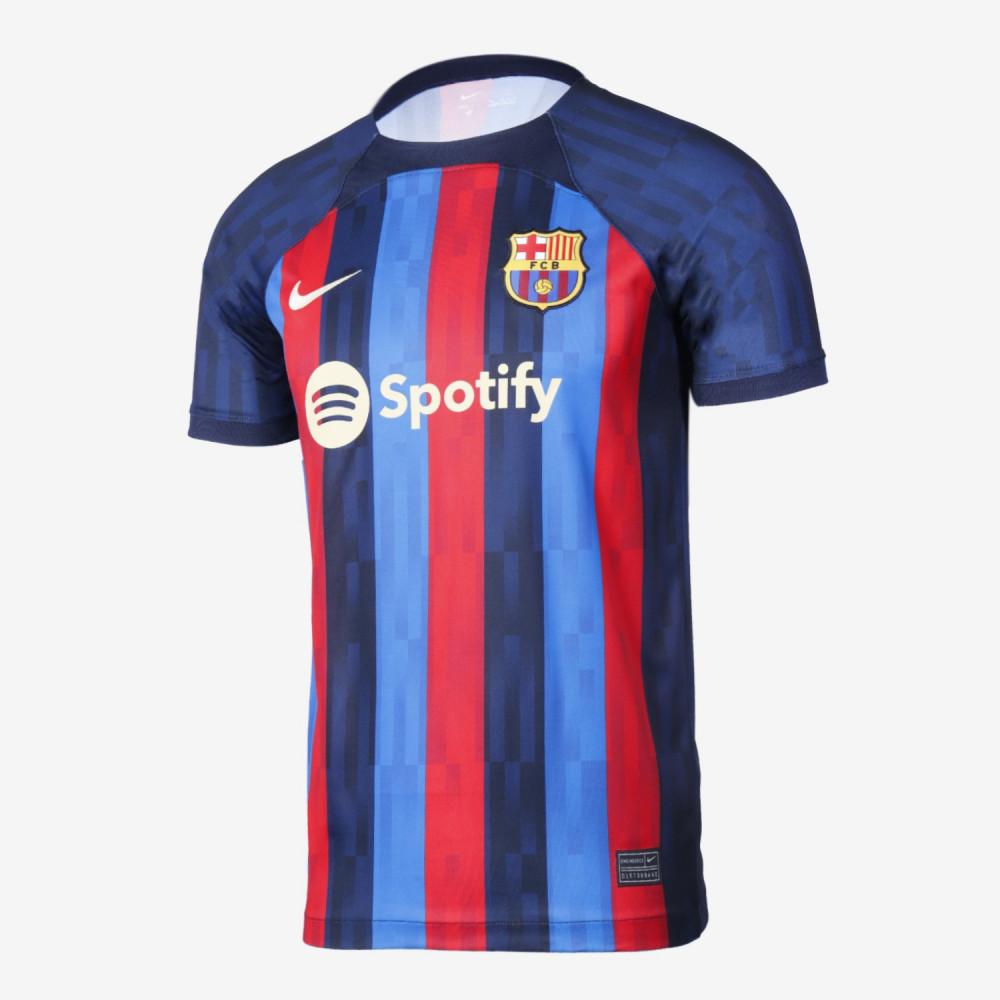 🚨🚨🚨🚨🚨🚨🚨🚨🚨🚨🚨
بمناسبة عودة الحساب 

سحب مقدم من نايف جابر على 3 تيشيرتات #برشلونة  بشروط بسيطة :

- رتويت لهذه التغريدة 
- متابعة حسابنا والحساب <a href="/nayef965/">نايف جابر</a>