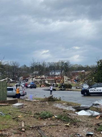 These are photos from the Kroger on Rodney Parham in Little Rock. Credit: Darby Wright 

Praying for our city and all impacted. I’m heading to Jacksonville now to report on the damage there. 

Stay with <a href="/THV11/">THV11</a> for the latest updates.