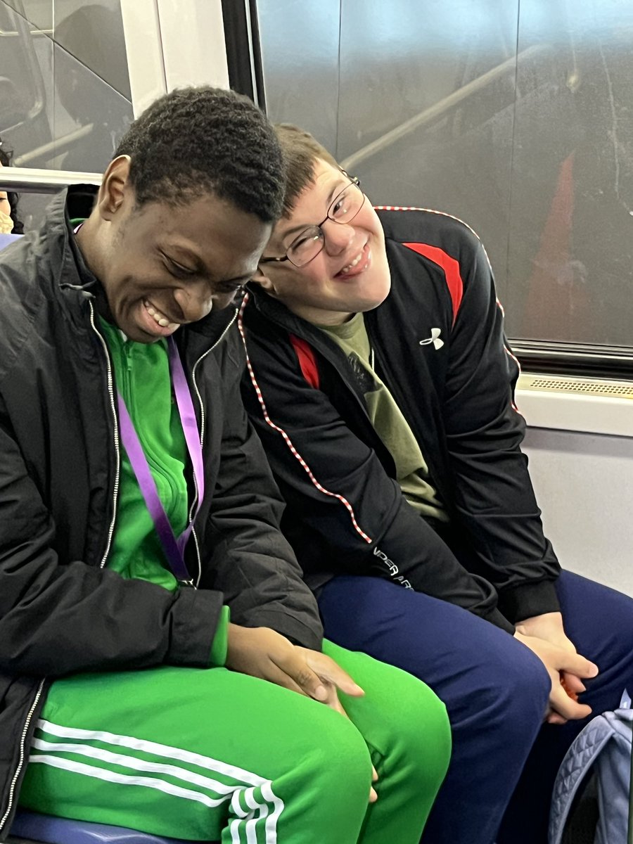 jfk51572's tweet photo. What a whirlwind few days! 12 buses, 6 trains, 17 students, lots of chocolate and French fries! Our April CBI trip included a yummy stop at Cameron’s Coffee and Chocolate! It was great to see some familiar faces working and showing #every1canwork! https://t.co/iTPh5aiMR6