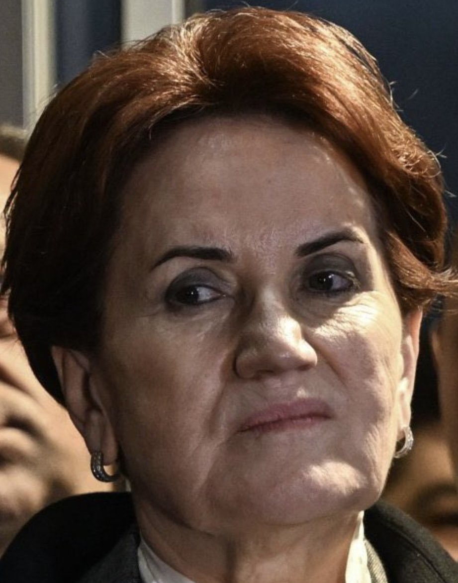 yolnereye4's tweet photo. Sen @meral_aksener
Sayın cumhur başkanımız
@RTErdogan'ı tehdit ederek nekadar aciz olduğun ortada
Şimdi azıcık onurun varsa
Kamuoyu önünde sayın
@RTErdogan'dan ve aziz
Türk milletinden gecikmeden özür dile
Senin ALLÂHTAN korkup
Kormadığın bilmem
@yasarokuyan'dan
Korktuğun aşikar https://t.co/xKGSCcQzUe