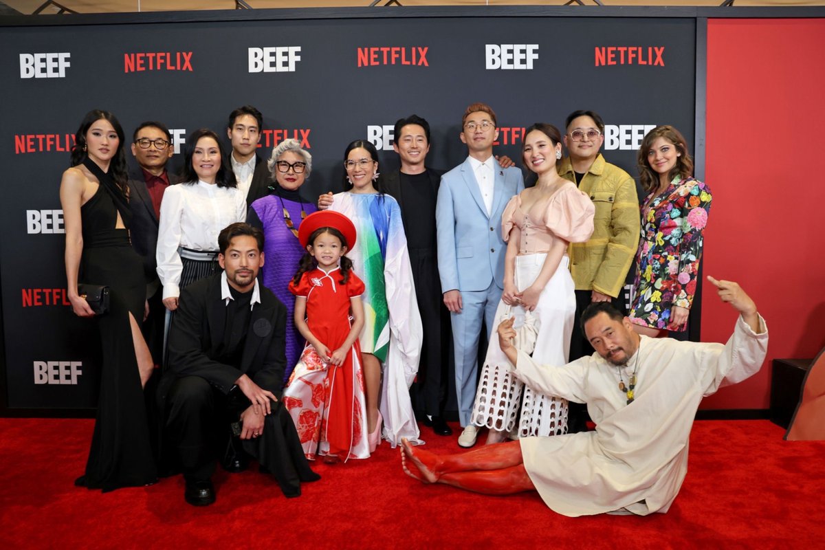 stevenyeun_com's tweet photo. Photos: "BEEF" Los Angeles Premiere https://t.co/CRpYKXEb3P @steveyeun #StevenYeun #BEEF https://t.co/bSaaAAblSE