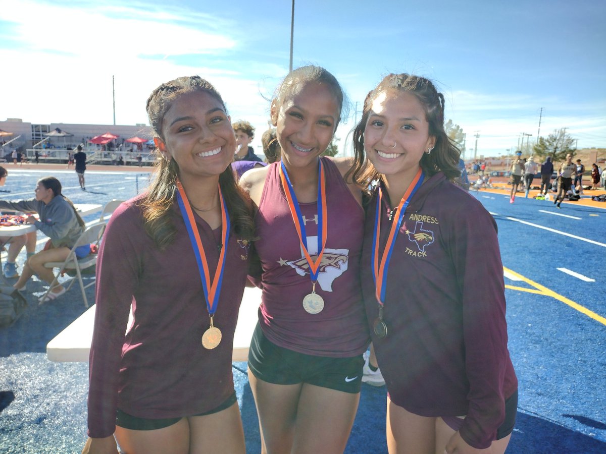Our 4*200 open wins today 💪❤️
With @InesElouakkali Desiree , Eries and Vianey 🦅
<a href="/AndressHS_Track/">Andress HS Track AND Field</a> <a href="/Coach_Lorena_G/">Lorena Gonzalez</a> <a href="/ODPHIRuben/">Luis Ruben Alarcon</a> <a href="/CoachTaylor_CT/">Chris Taylor</a>