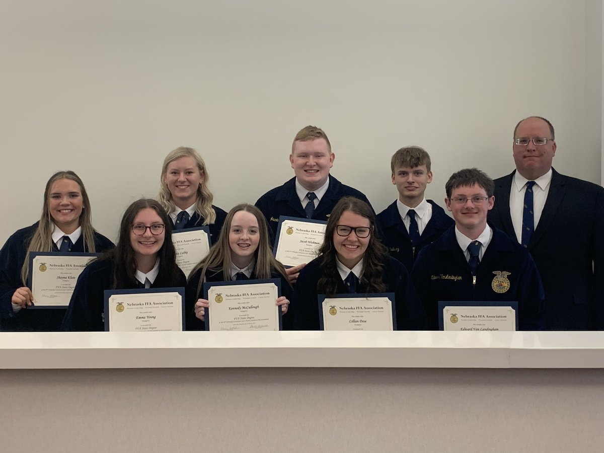 hawksffa's tweet photo. The Hampton FFA Chapter took on State Convention with the top 16 FFA students! Our meats, livestock, and food science teams competed this week! The convention was a success and we cannot wait till the next time!💙 https://t.co/E24wTGAMJv