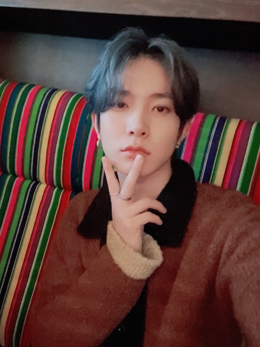 enhypen_lhseung's tweet photo. μλ
νμΈμ μνμ΄ν λ§λ΄μμβ₯οΈ
#HEESEUNG #ArtemisLabels https://t.co/u6TeJiSBgY