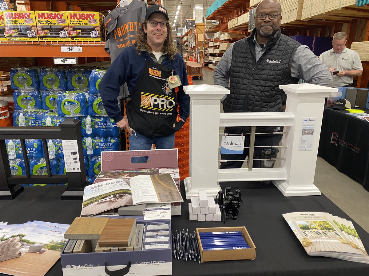 michaeldatknson's tweet photo. A big thanks to some of our awesome vendors #behr Timbertech, Armadillo, Four Seasons Home Products that partnered with us for #ProAppreciationWeek at #TheCastle2201
Let’s go Pro! @HinckJ @TheCastle_2201 @hovester577 @RyanLar56392521 https://t.co/CTib1pCpDN