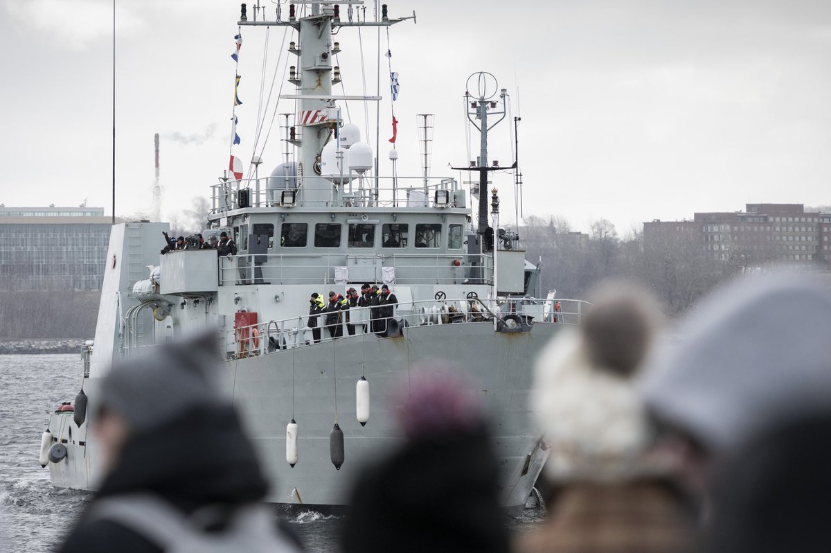 VAdm/Vam Angus Topshee tweet media