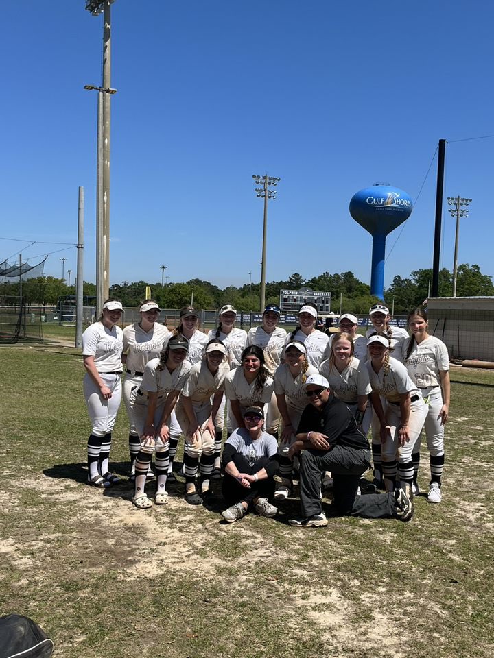 The Varsity Knights took on some tough competition in Gulf Shores Alabama this week, ending with a record of 3-3 and making it to the top 25 out of 46 teams. This trip was full of laughs, aloe gel, new traditions, hermit crabs and lots of plastic forks!🌴🌞🌺
#springbreak2023