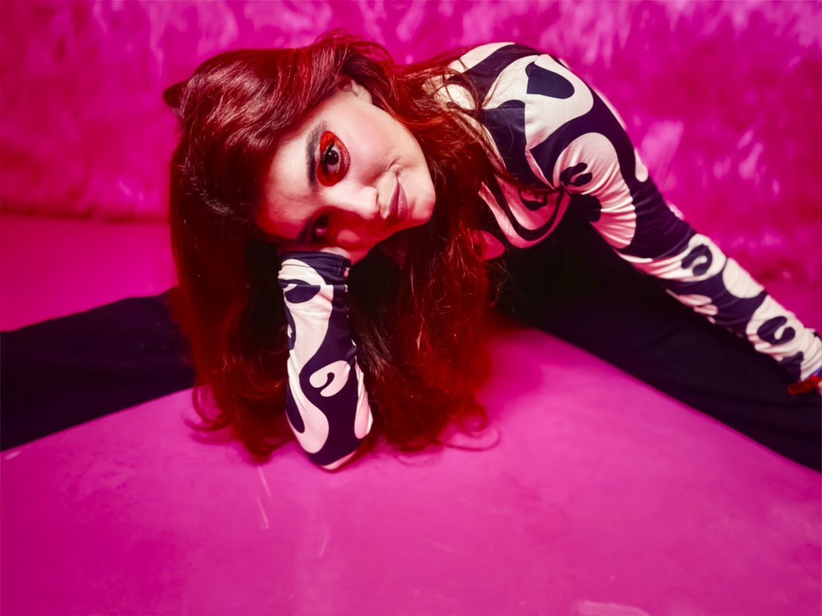 J0VANNA canta a felicidade de um bom par em novo single

musicforall.com.br/j0vanna-canta-…

#jovanna #pop #r&amp;b